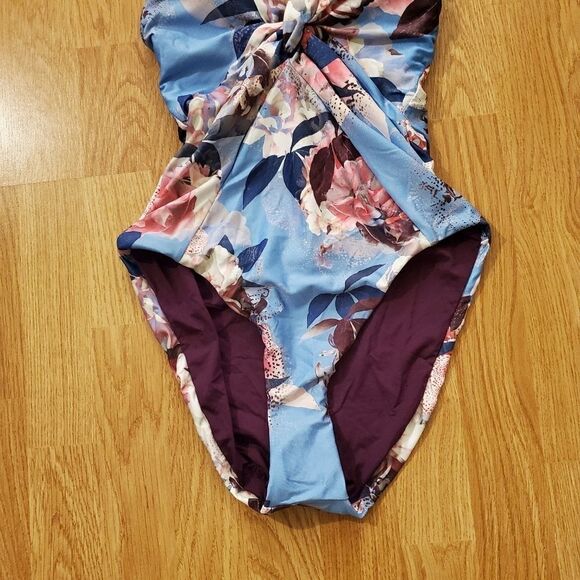 NWOT - BECCA Orchid Bloom One-Piece Swimsuit - Picture 6 of 12